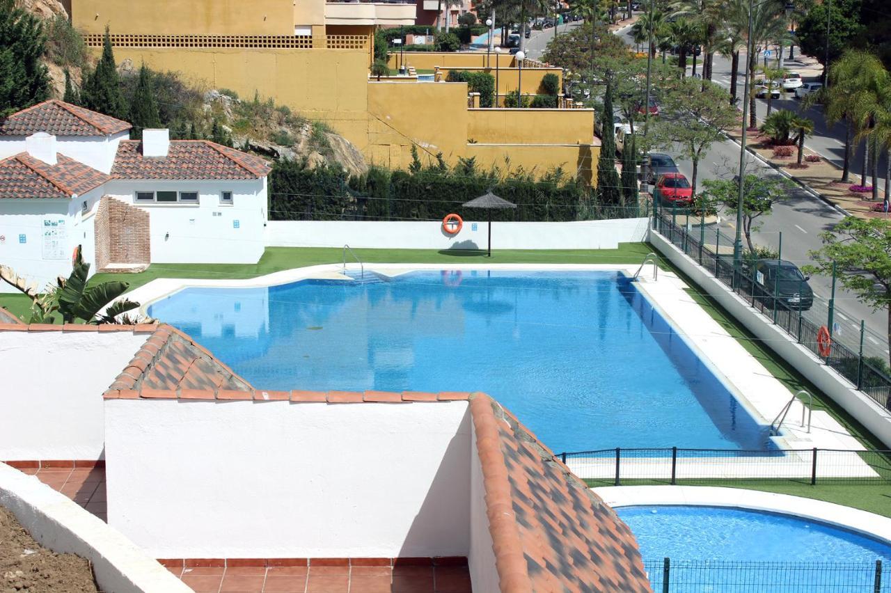 Puerto Blanco Apartment Estepona Exterior photo